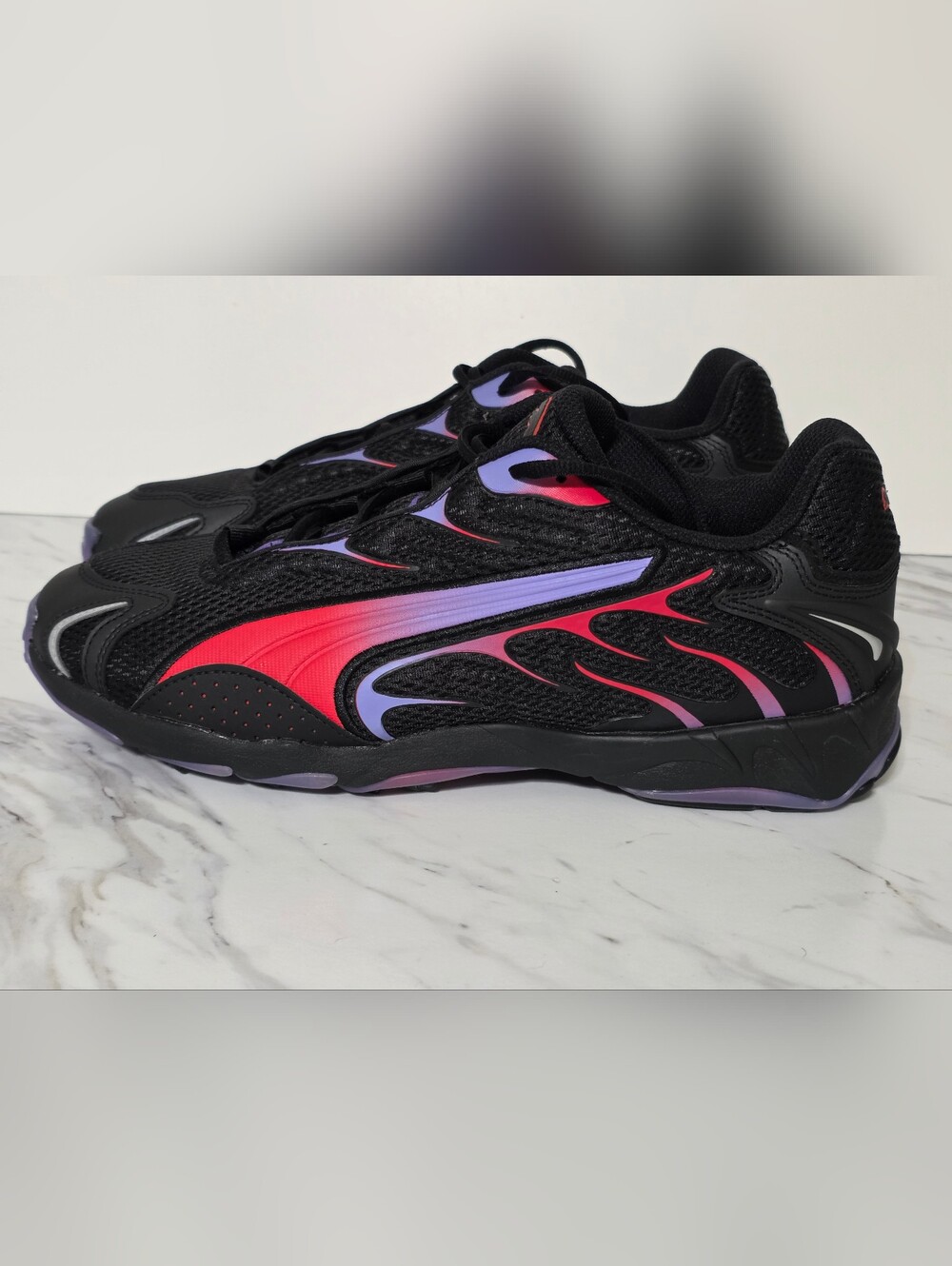 Puma Black and White Shoe Size Label